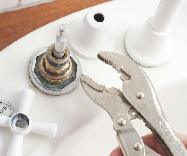 Установка унитаза в Алматы — монтаж любой модели